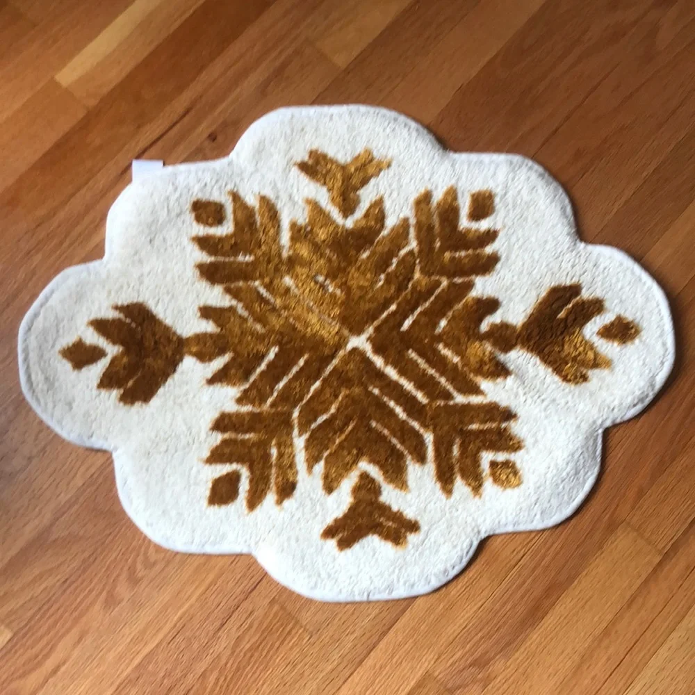 Anthro Tufted Cecily Bath Mat Ivory